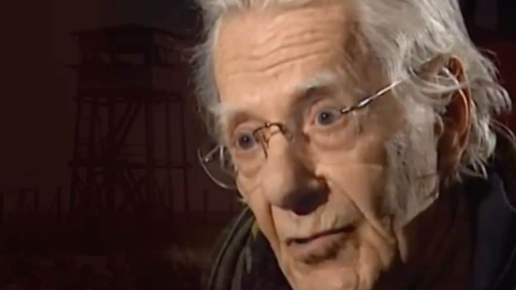 Gianrico Tedeschi in primo piano