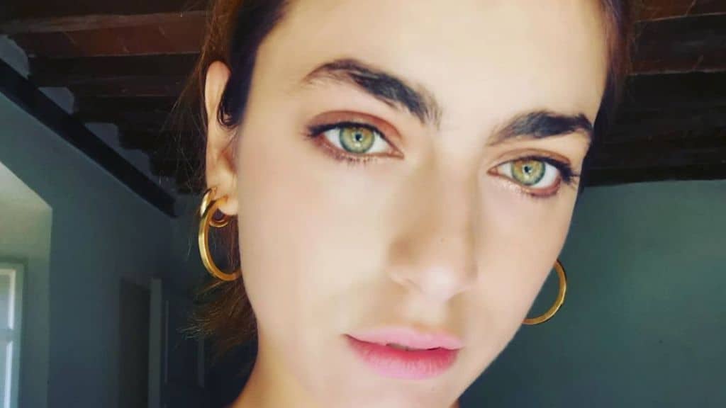 miriam leone selfie primo piano