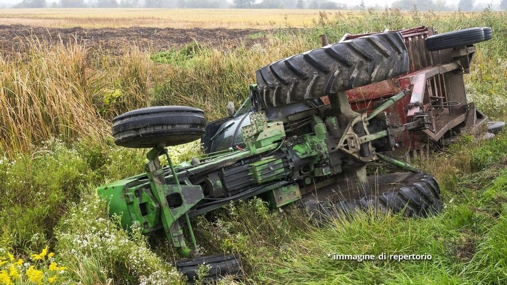 trattore incidente