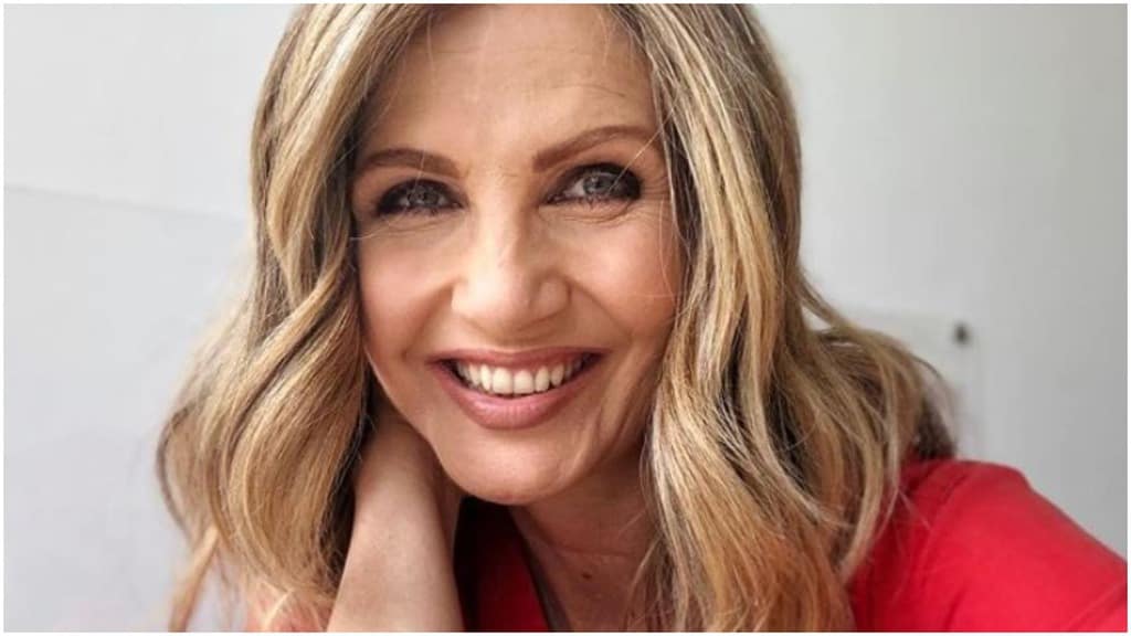 Lorella cuccarini, primo piano, sorridente