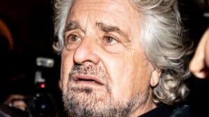 beppe grillo in primo piano