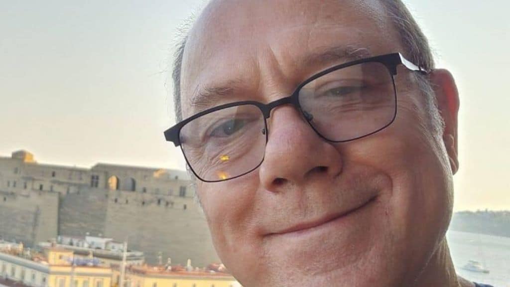 Carlo Verdone, video su Facebook dopo l'operazione: "Sto bene"