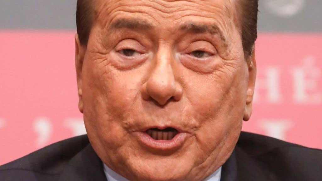 silvio berlusconi in primo piano