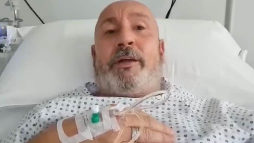 Il comico Maurizio Battista ricoverato in ospedale