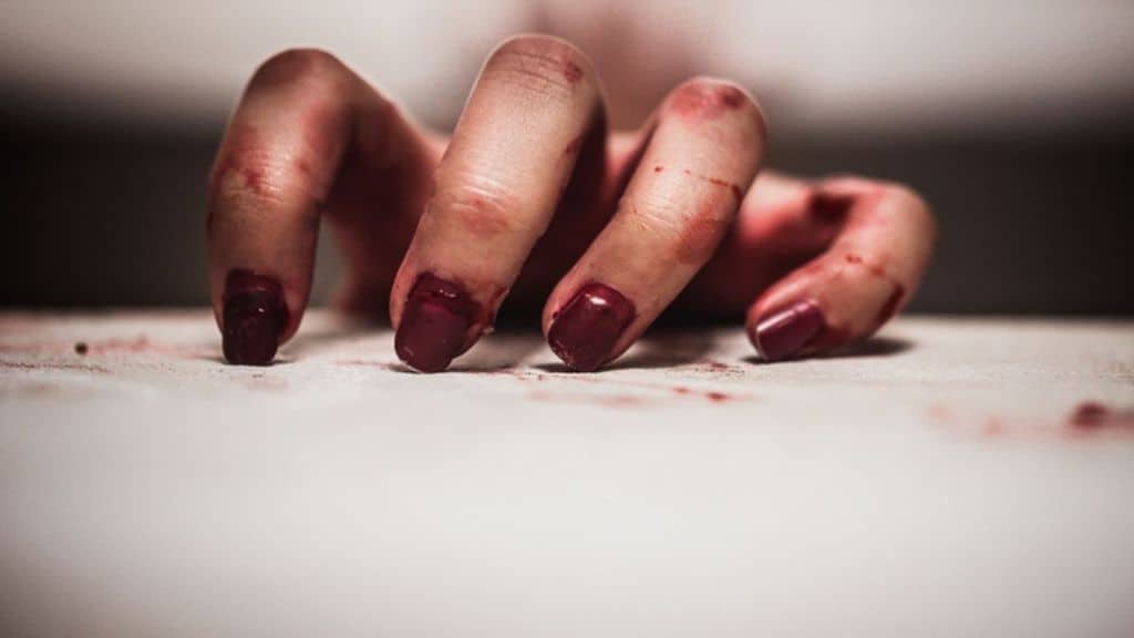 mano di una donna