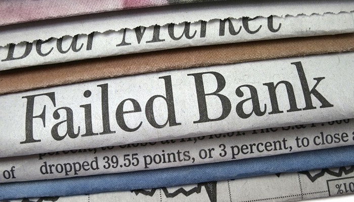 scritta failed bank su giornale