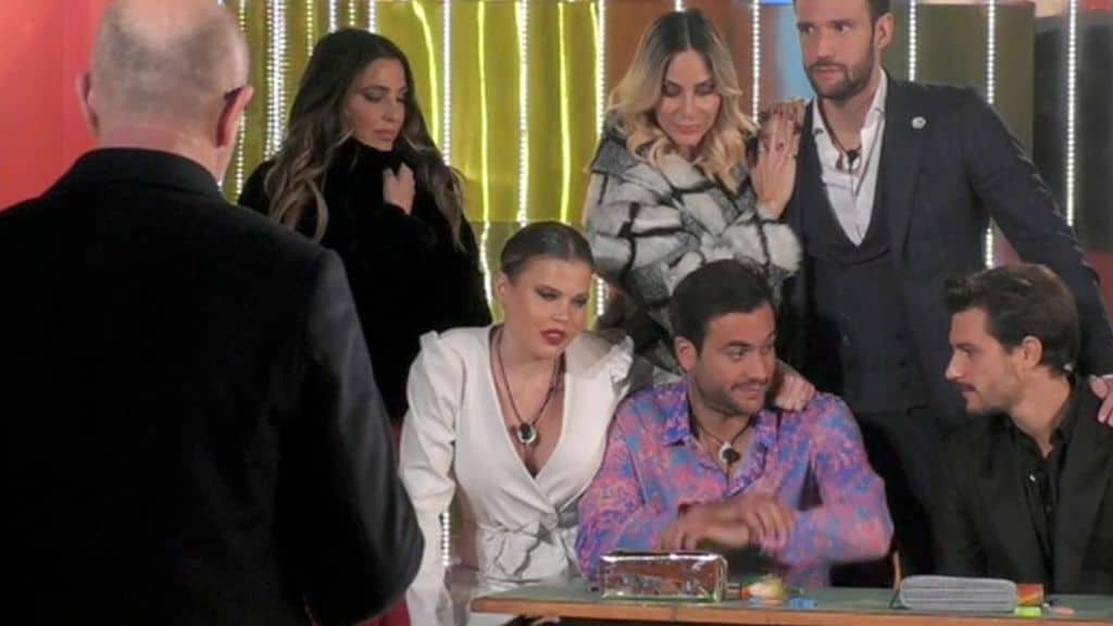 Andrea Pucci con i ragazzi del GF Vip