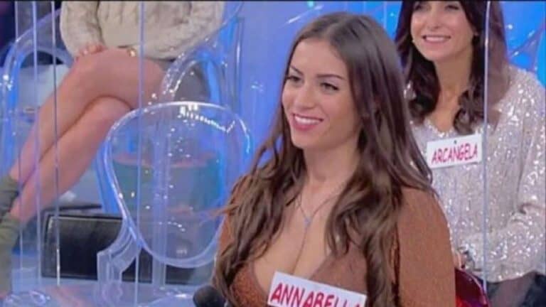 Catia Di Uomini E Donne Di Chi è Sorella