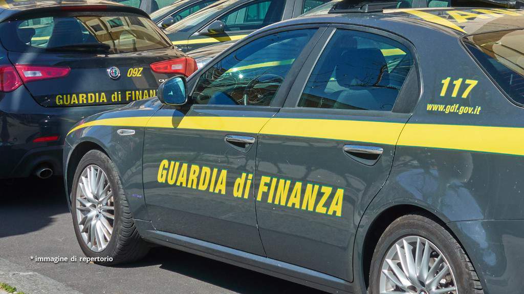 Auto della Guardia di Finanza