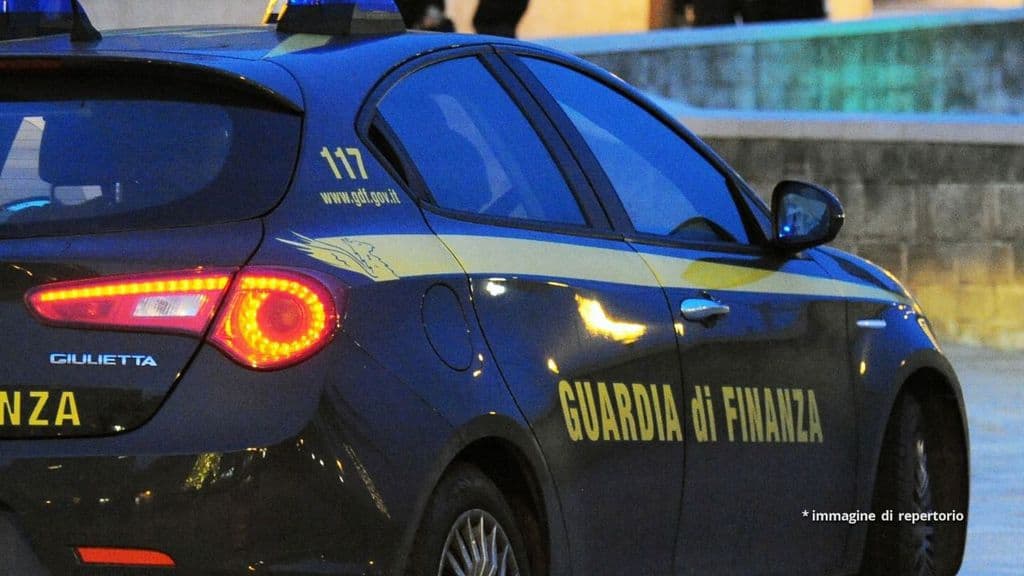 Auto della Guardia di Finanza