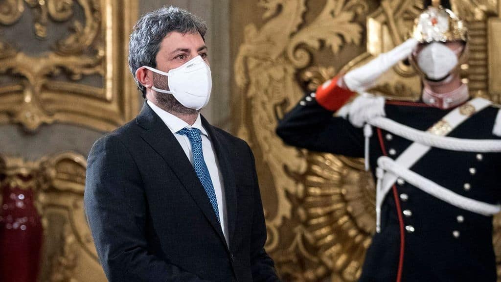 roberto fico alle consultazioni