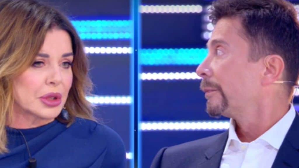 Alba Parietti e Riccardo Signoretti litigano in diretta a Live