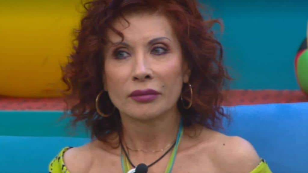 Alda D'Eusanio durante l'ultima diretta del GF VIP