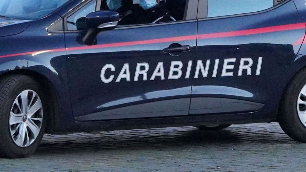 auto dei carabinieri