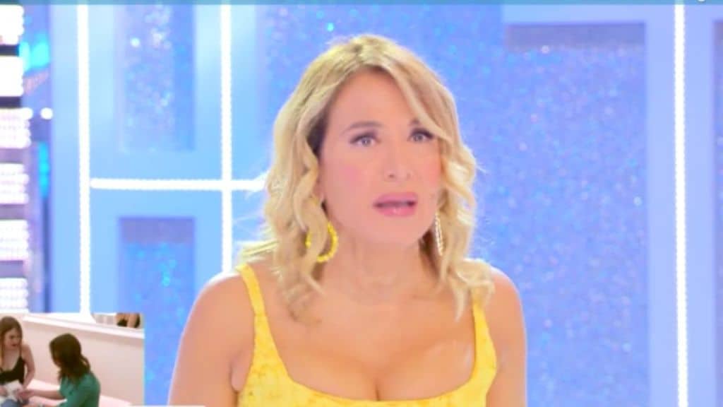 barbara d'urso - chiude live non è la d'urso