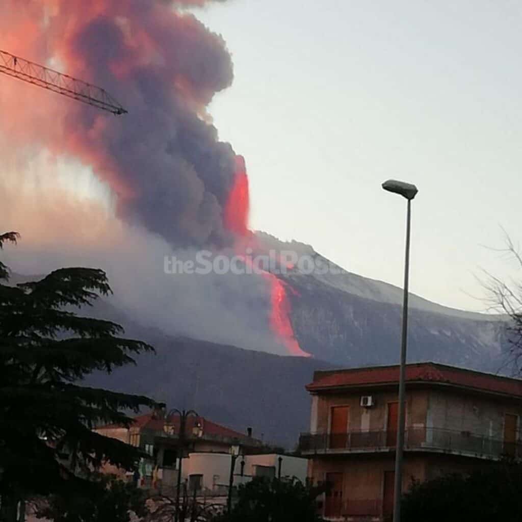 Etna eruzione