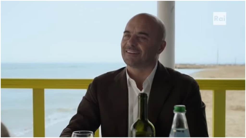 Luca Zingaretti nei panni del Commissario Montalbano