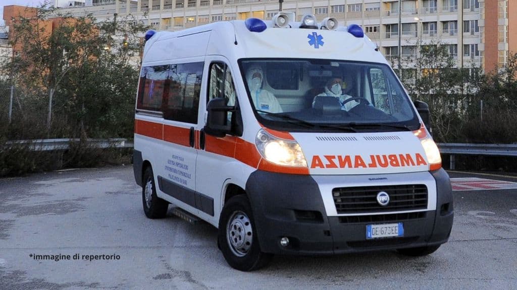 Vaccino, professore di Biella morto 17 ore dopo una dose di Astrazeneca. L'autopsia, nessun legame: "Problema cardiaco improvviso"
