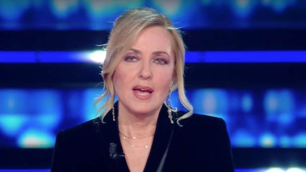 Barbara Palombelli, l'ira della famiglia di Luigi Tenco: la lettera contro il monologo della Palombelli al Festival di Sanremo