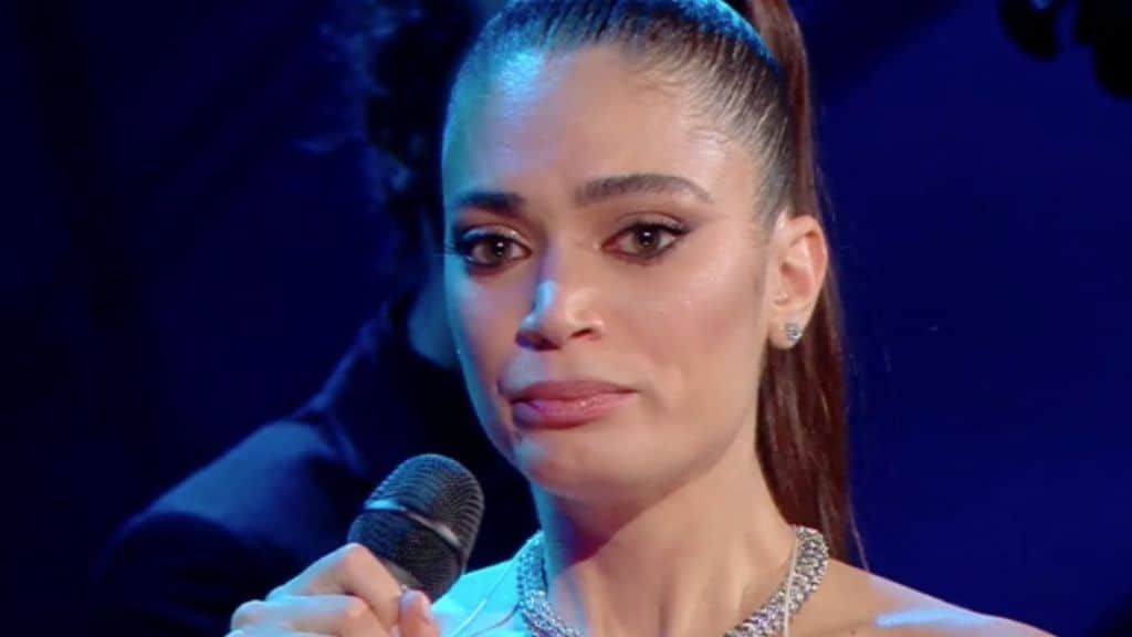 elodie piange al festival