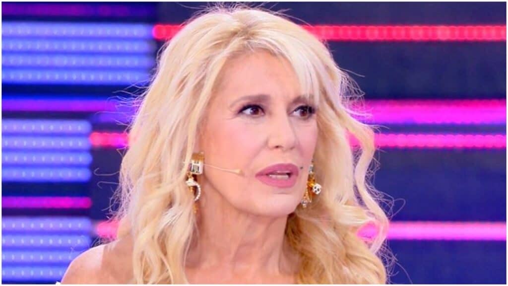 Maria Teresa Ruta, Live Non è la d’Urso la macchina della verità: il suo passato con Baccini e Amedeo Goria Maria Teresa Ruta, Live Non è la d’Urso la macchina della verità: il suo passato con Baccini e Amedeo Goria