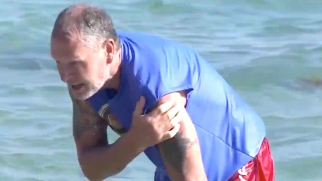 Paul Gascoigne resta all'Isola dopo l'infortunio?