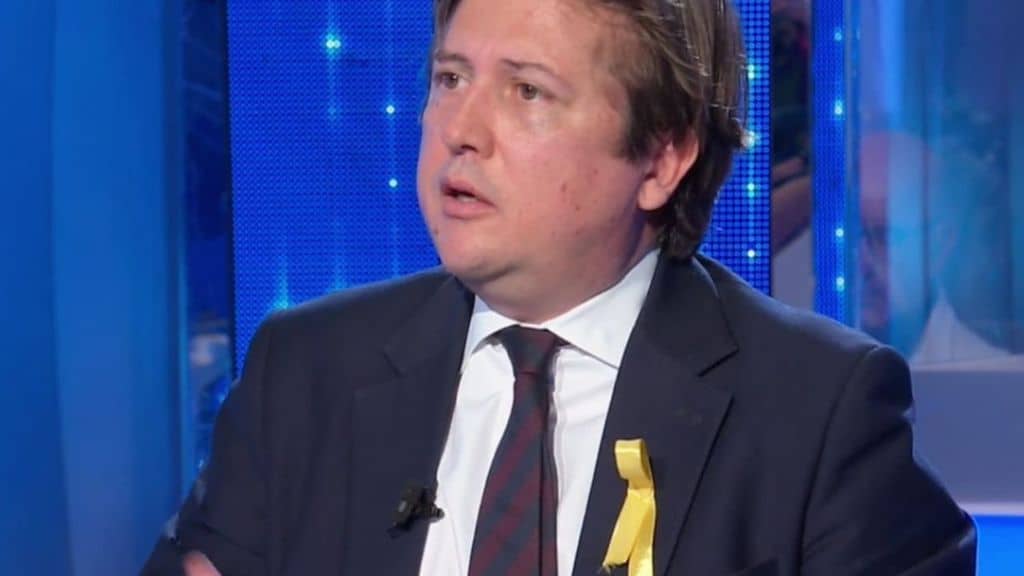 Pierpaolo Sileri indossa il fiocco giallo a Domenica In