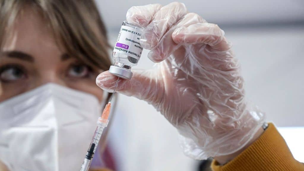 vaccini astrazeneca ritirato italia