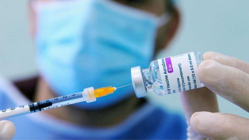 ritardi del vaccino astrazeneca ad aprile