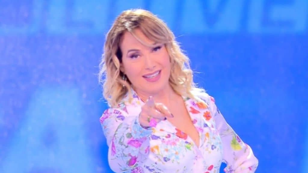 Barbara d'Urso verso l'addio a Mediaset per la Rai: dopo la chiusura di Live - Non è la d'Urso spunterebbe una trattativa