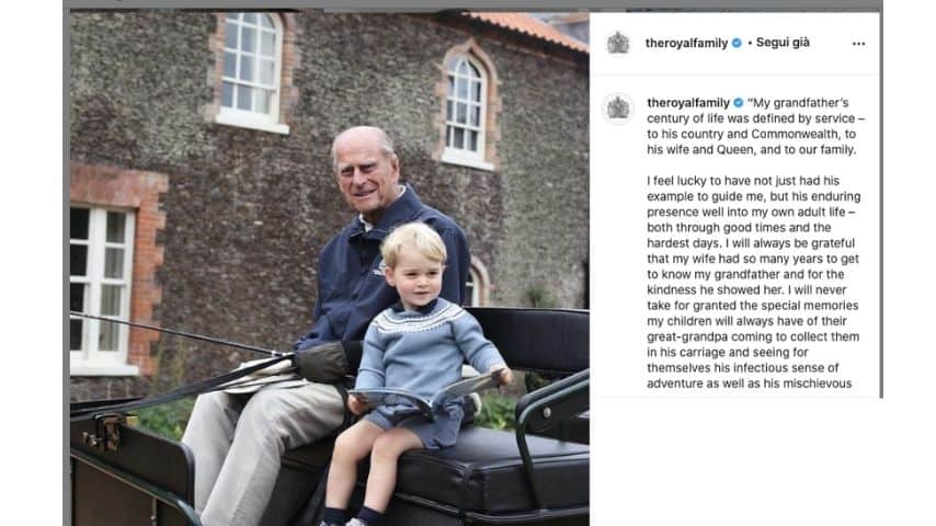 La foto del principe Filippo sul calesse insieme a George