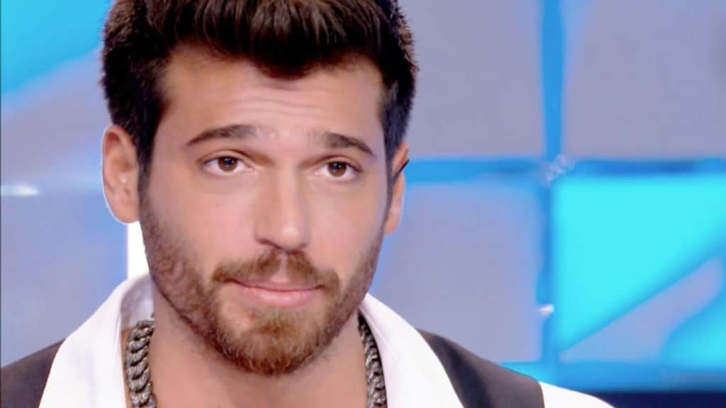 can yaman si è eliminato da instagram