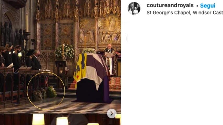 Le corone di fiori per omaggiare Filippo, tra queste quella di Harry e Meghan