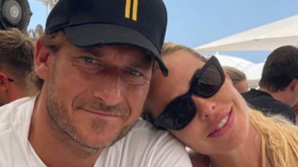 Ilary Blasi compie 40 anni: i dolci auguri di Francesco Totti su Instagram