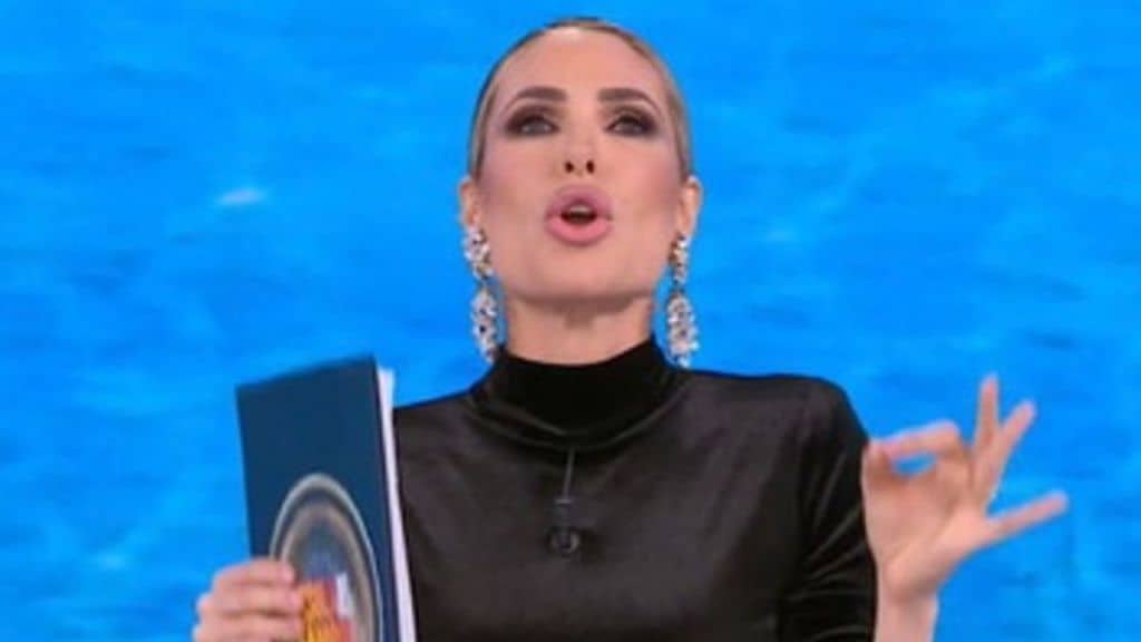 Isola dei Famosi, dopo Kostner e Marchetti arrivano altre due naufraghe: spuntano i nomi Tittocchia e Ferrara