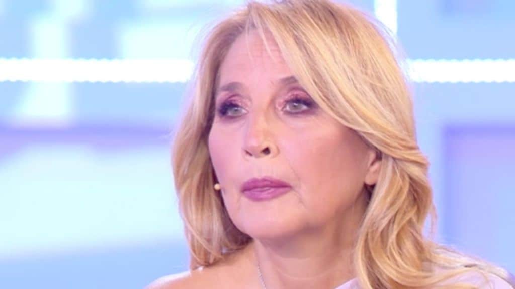 Jo Squillo a Pomeriggio Cinque, il dramma dopo l’Isola dei Famosi 2019: "Non potrò più né correre né ballare"