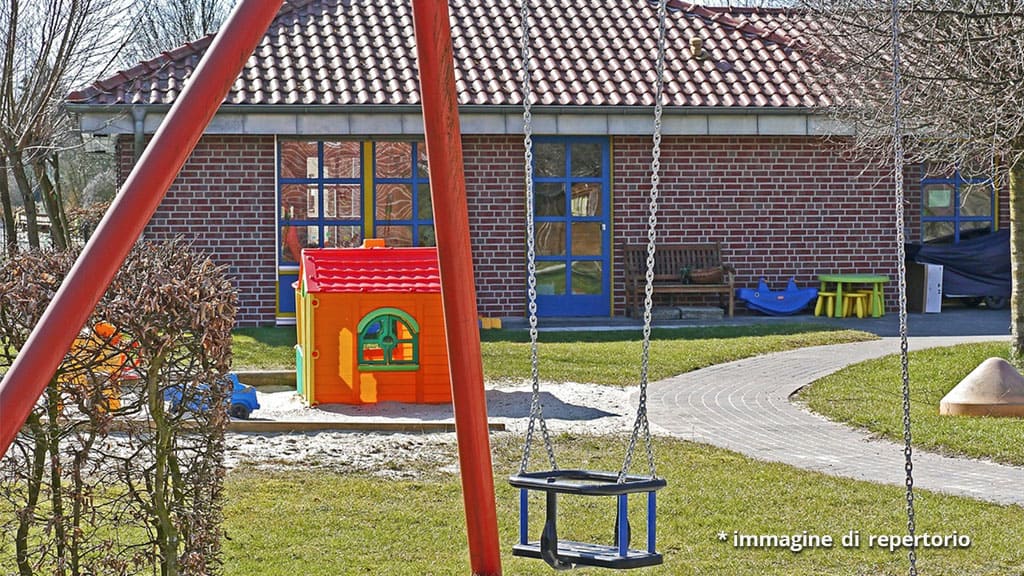 assalto in un asilo con un machete: uccisi bambini e maestre