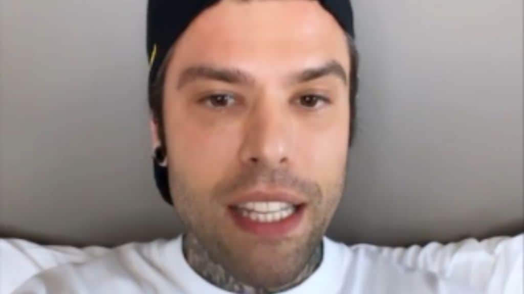 fedez risponde alle accuse di omofobia nei suoi testi