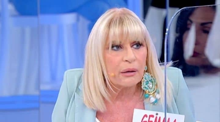 gemma in lacrime