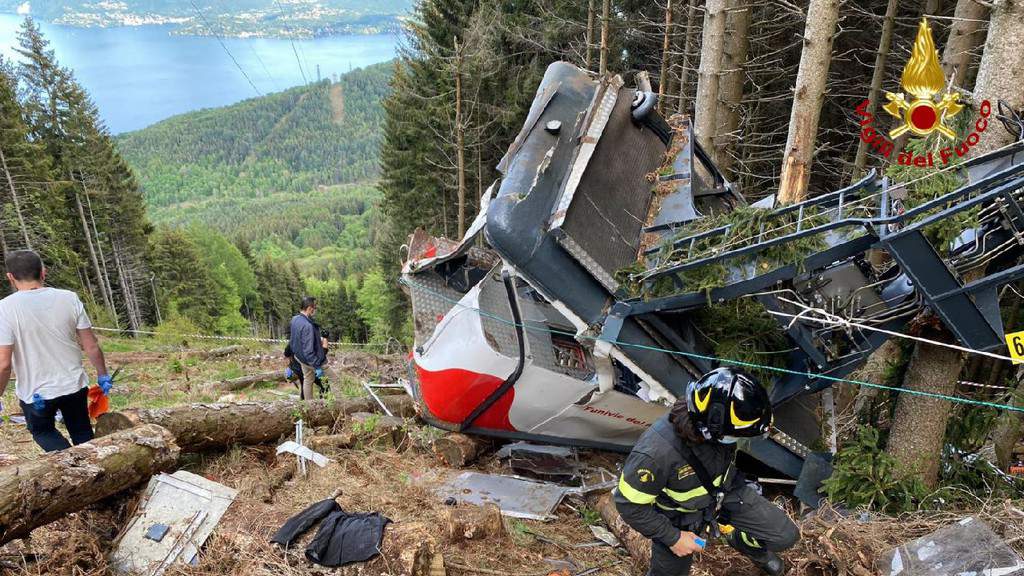 Funivia Stresa-Mottarone: c'è l'ammissione dei tre fermati nella notte