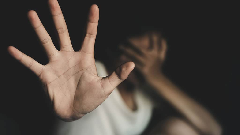 ragazza sequestrata e vessata a Bologna, arrestata famiglia
