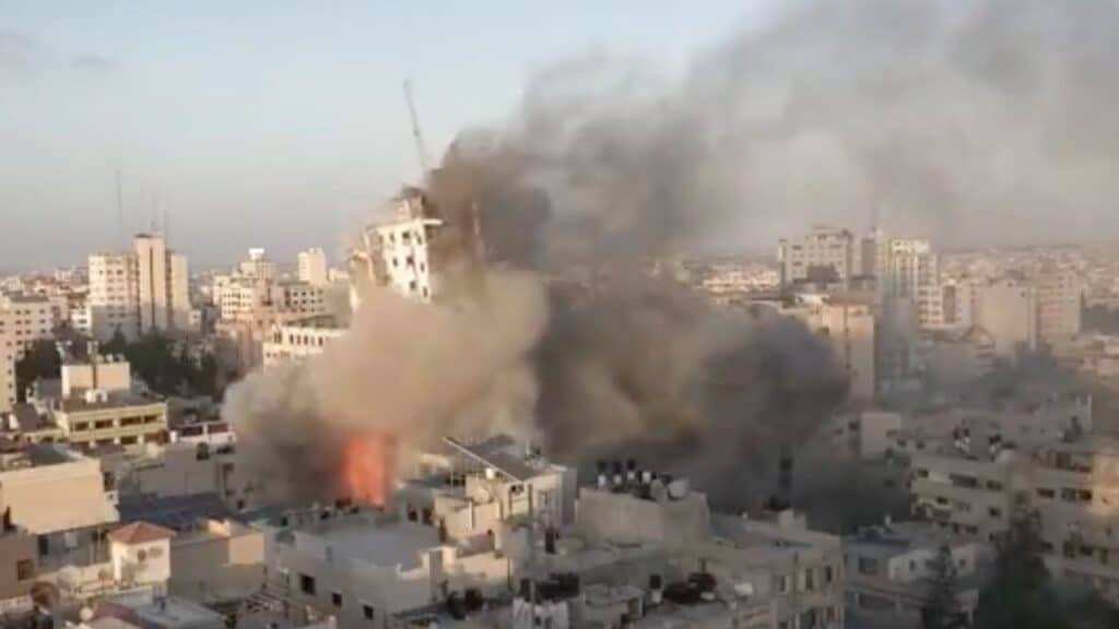 raid israeliani nella striscia di gaza