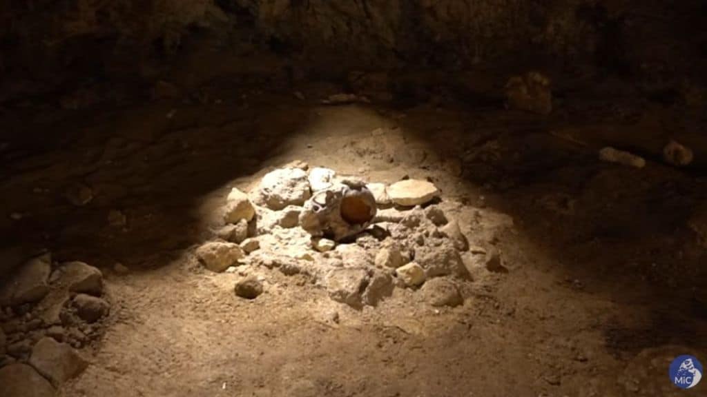 Ritrovati i resti di 9 uomini di neanderthal nella grotta di guattari al circeo