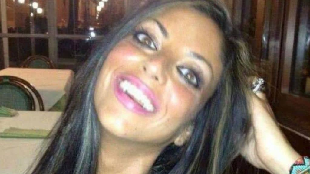 Il corpo di Tiziana Cantone sarà riesumato: nuovi accertamenti per l'indagine che ipotizza l'omicidio