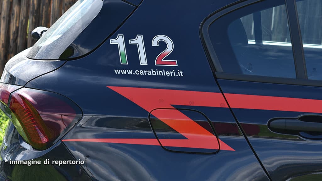 16enne morta in una scarpata: indagine per omicidio