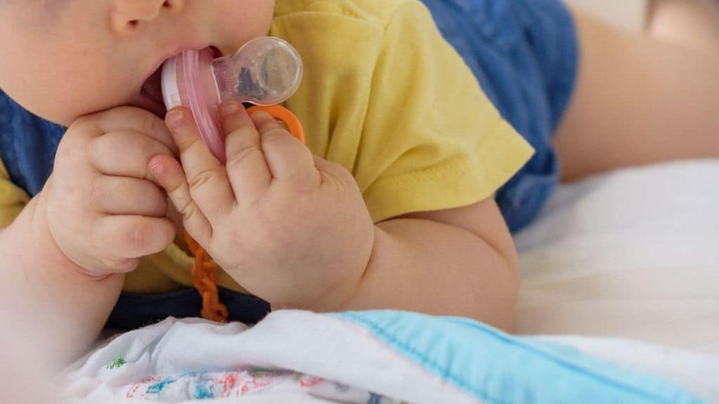 Bimba di cinque mesi soffocata da un sacchetto di plastica