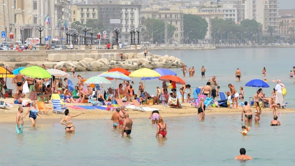 persone al mare