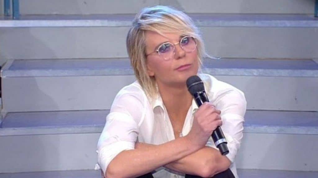 Uomini e Donne 2021: i possibili tronisti di settembre, tutte le anticipazioni sul dating show di Maria de Filippi