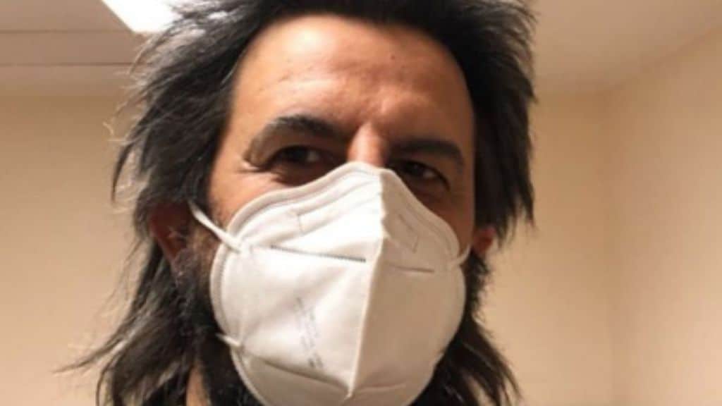 Omar Pedrini ricoverato in ospedale: il cantautore operato per un aneurisma aortico