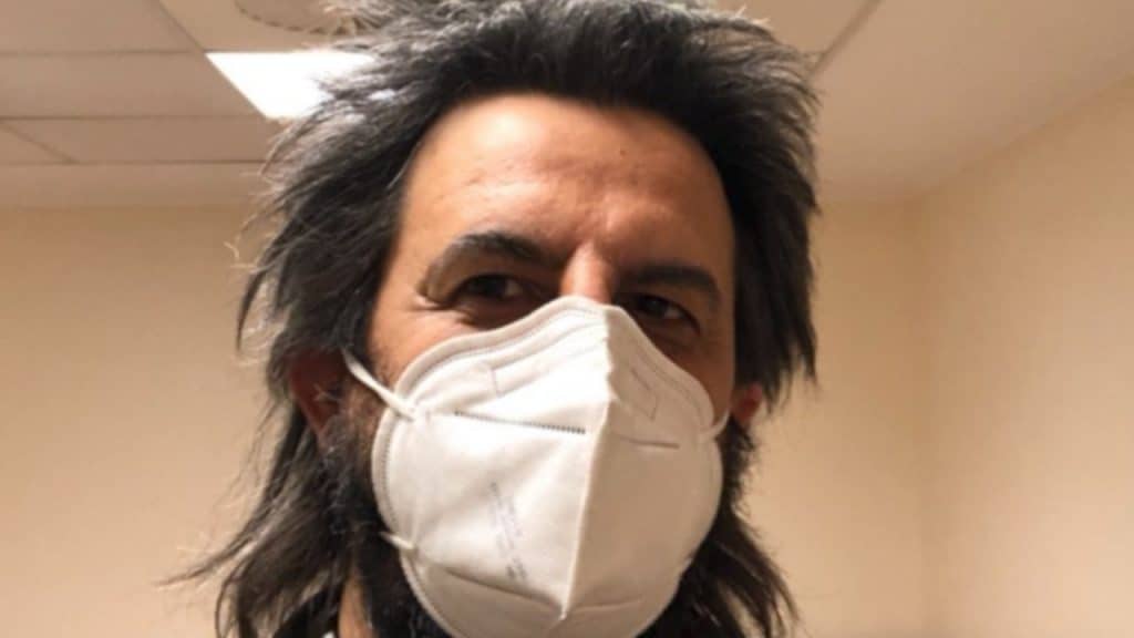 Omar Pedrini operato | l'intervento chirurgico è durato 5 ore Come sta adesso il cantautore - Vimarsana News
